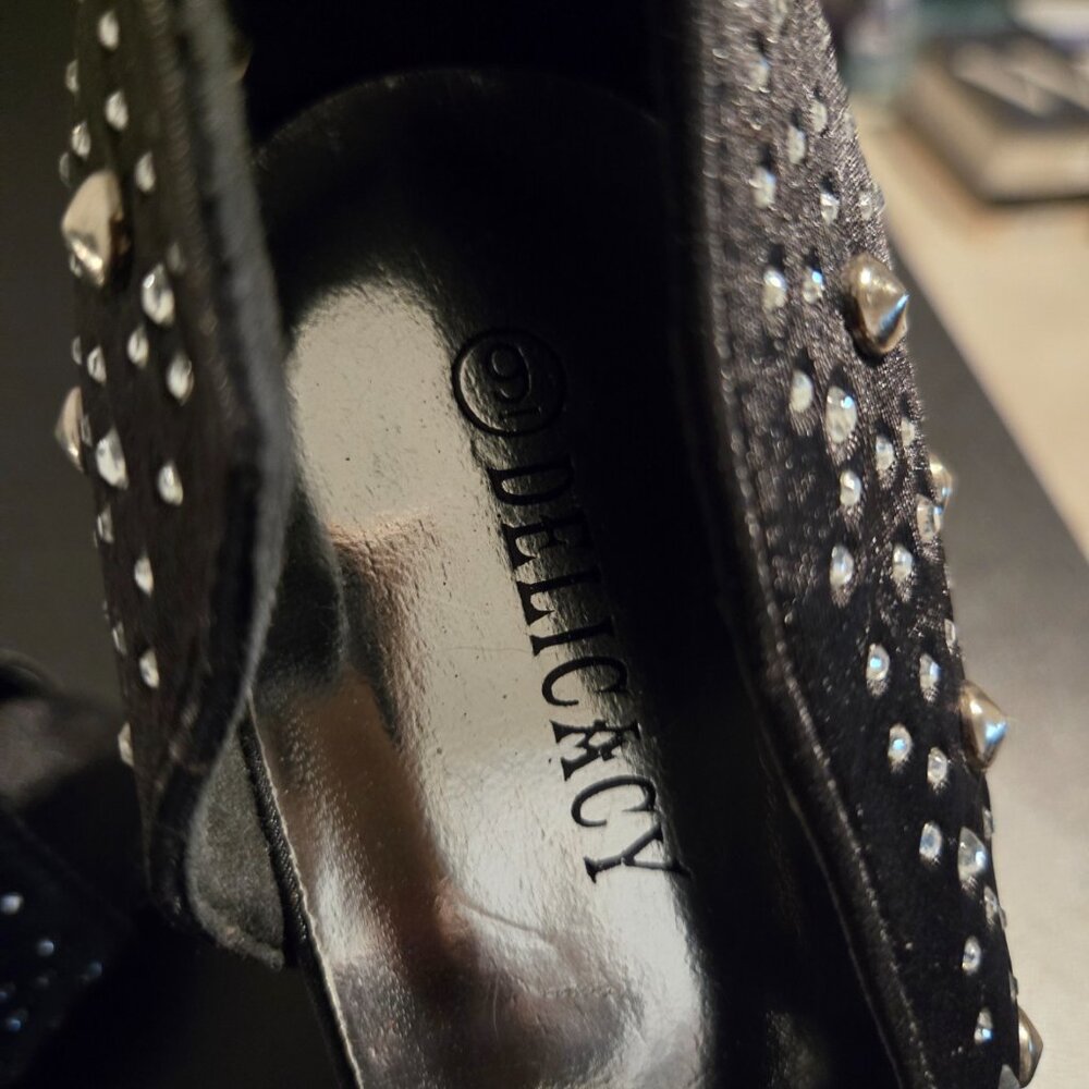 Black Rhinestone Heel - Picture 2 of 2